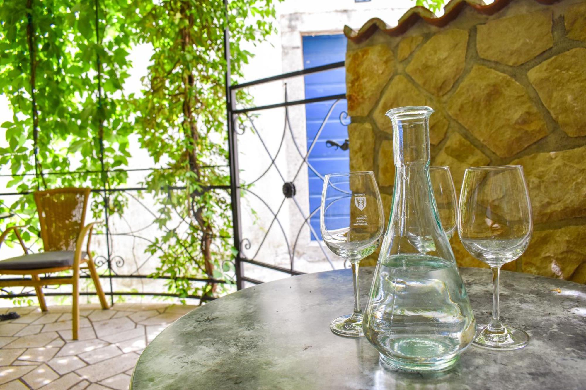 Apartmani Amra Novi Vinodolski Exterior foto