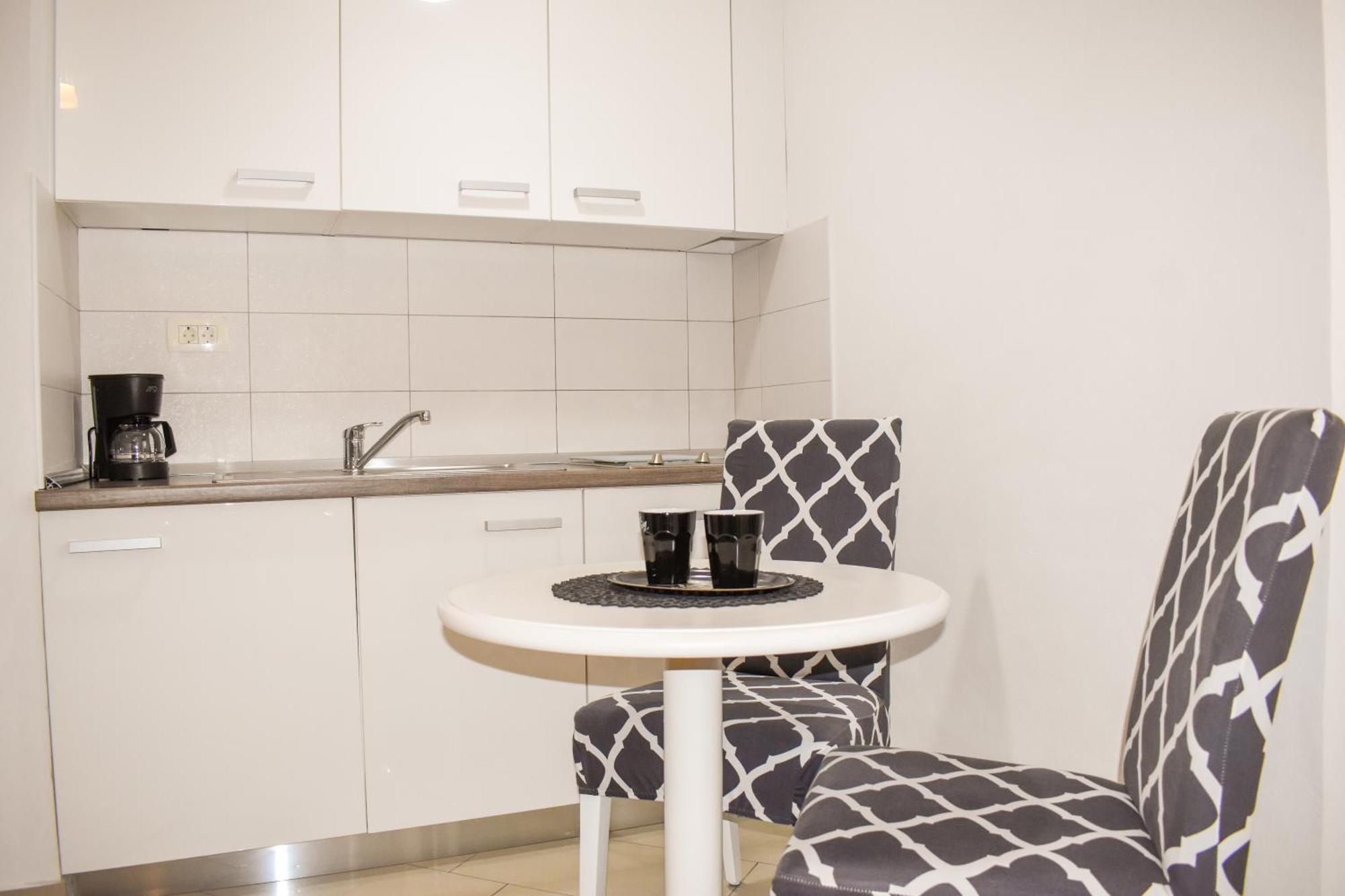 Apartmani Amra Novi Vinodolski Exterior foto